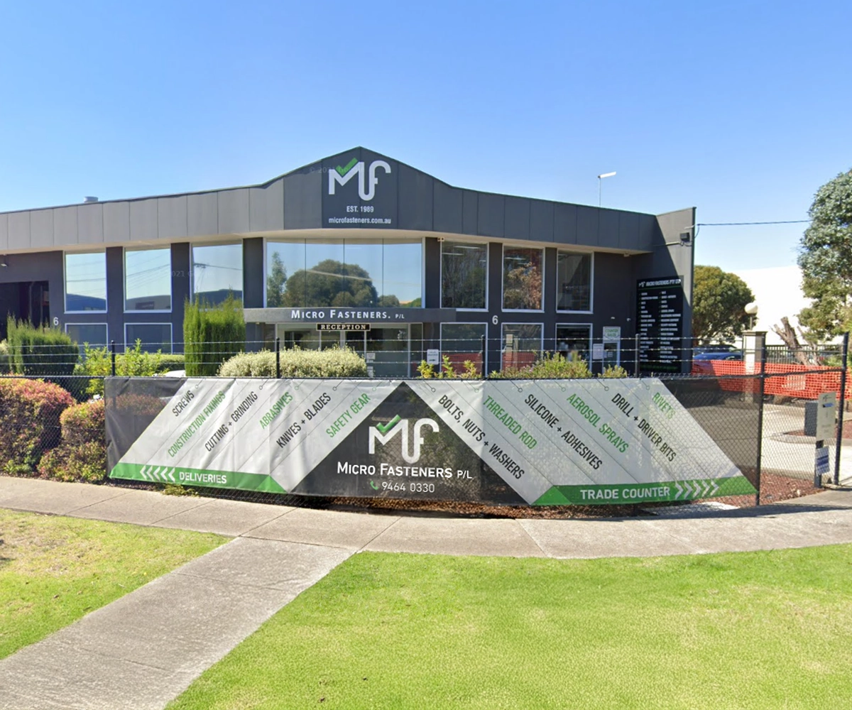 Mesh Banners